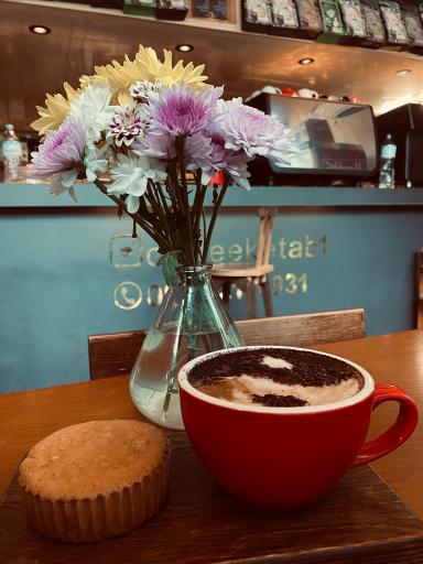 عکس کافه کتاب امید 