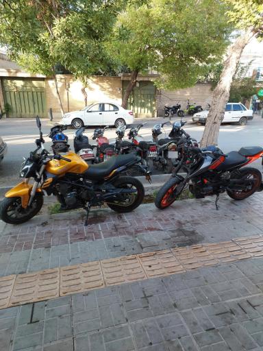 عکس تعمیرگاه و تراشکاری موتورسیکلت قاسمی