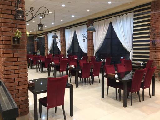 عکس کافه رستوران فرنگی اکسین