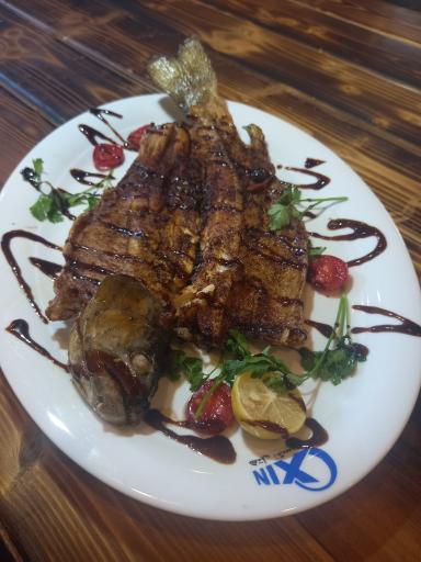 عکس کافه رستوران فرنگی اکسین