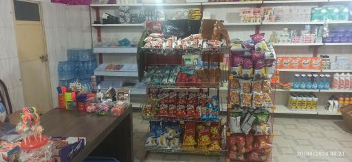 عکس لبخند مارکت 