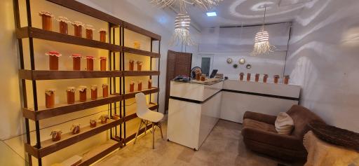 عکس فروشگاه محصولات مزرعه دکتر جلالی لواسانی 