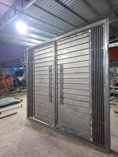 عکس درب و پنجره سازی سعادت