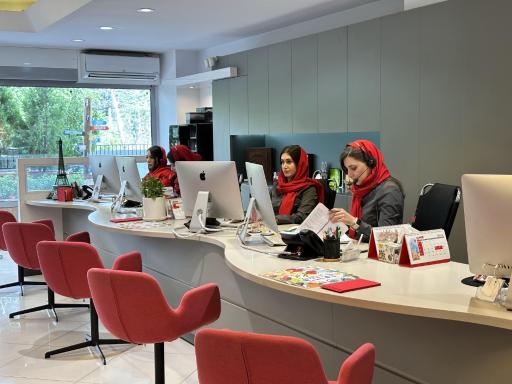 عکس آژانس مسافرتی ایوار