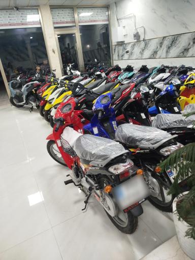 عکس موتور بازار بزرگ محمودی