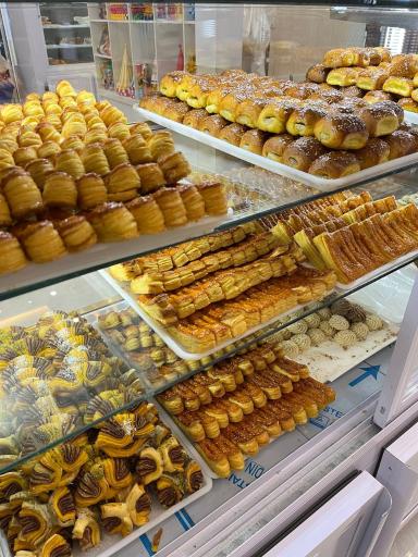 عکس شیرینی سرای ماه گل