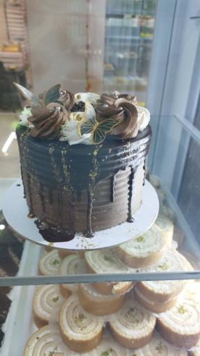 عکس شیرینی سرای ماه گل