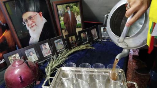 عکس حسینیه فدائیان حضرت زینب (س)