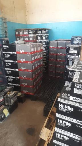 عکس باتری فروشی فتاح