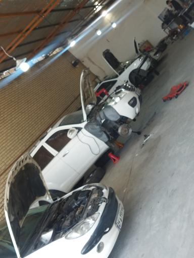 عکس تعمیرگاه علی مکانیک