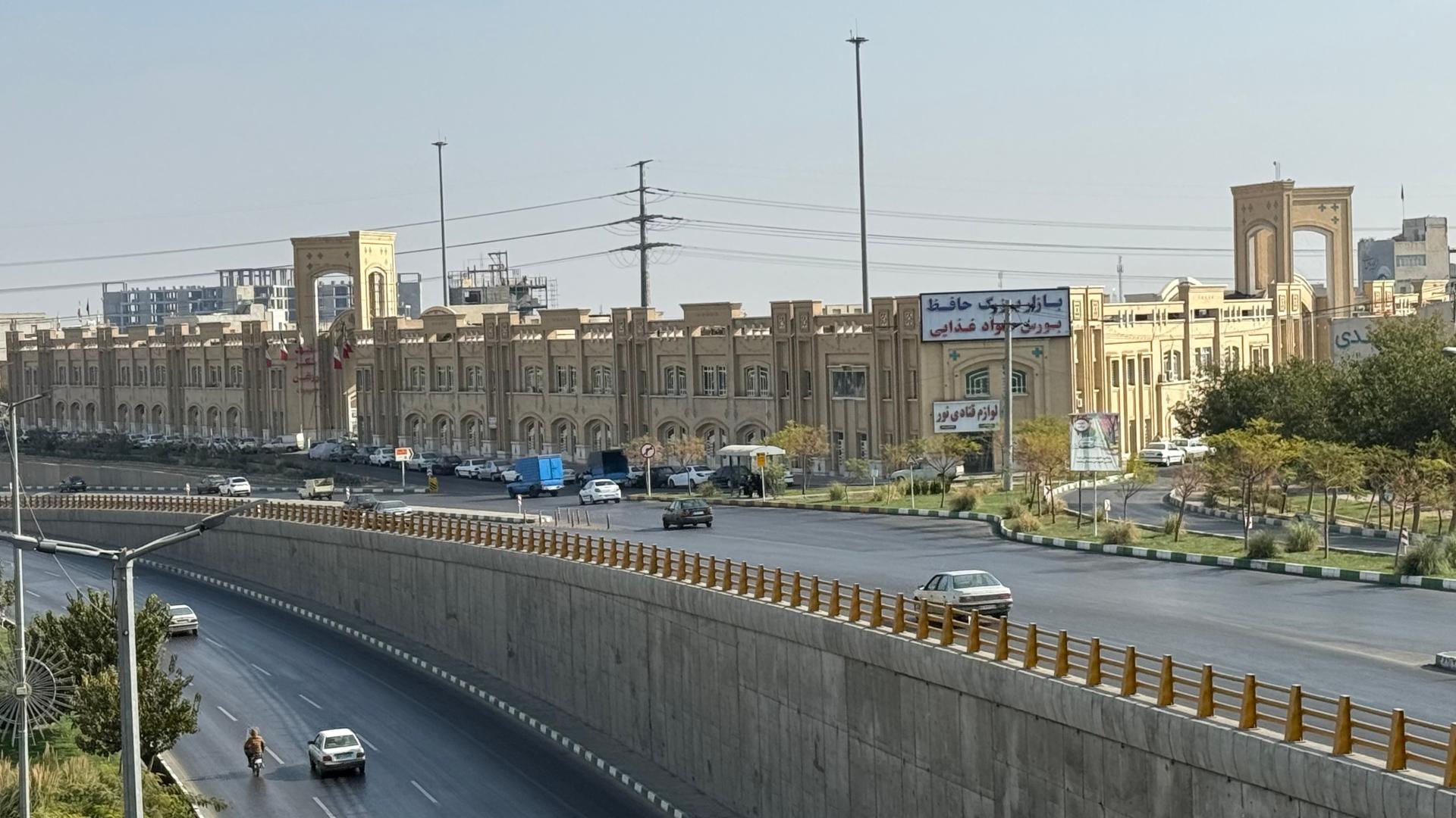 عکس بازرگانی سبزبان