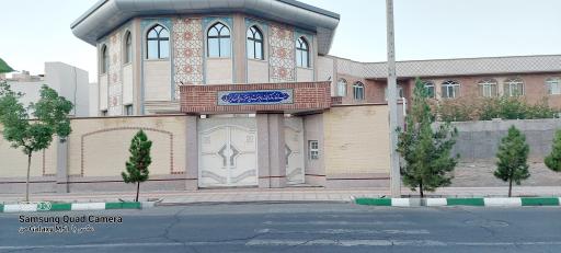 عکس دبیرستان دخترانه حاج محمد ایزدی