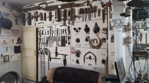 عکس موزه پیشه های کهن