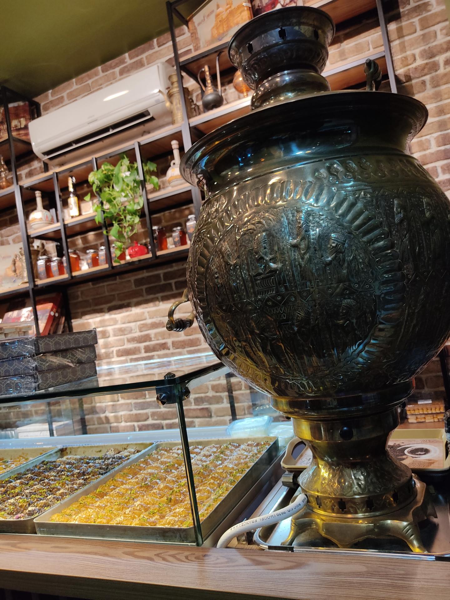 عکس باقلوا علی کیپا