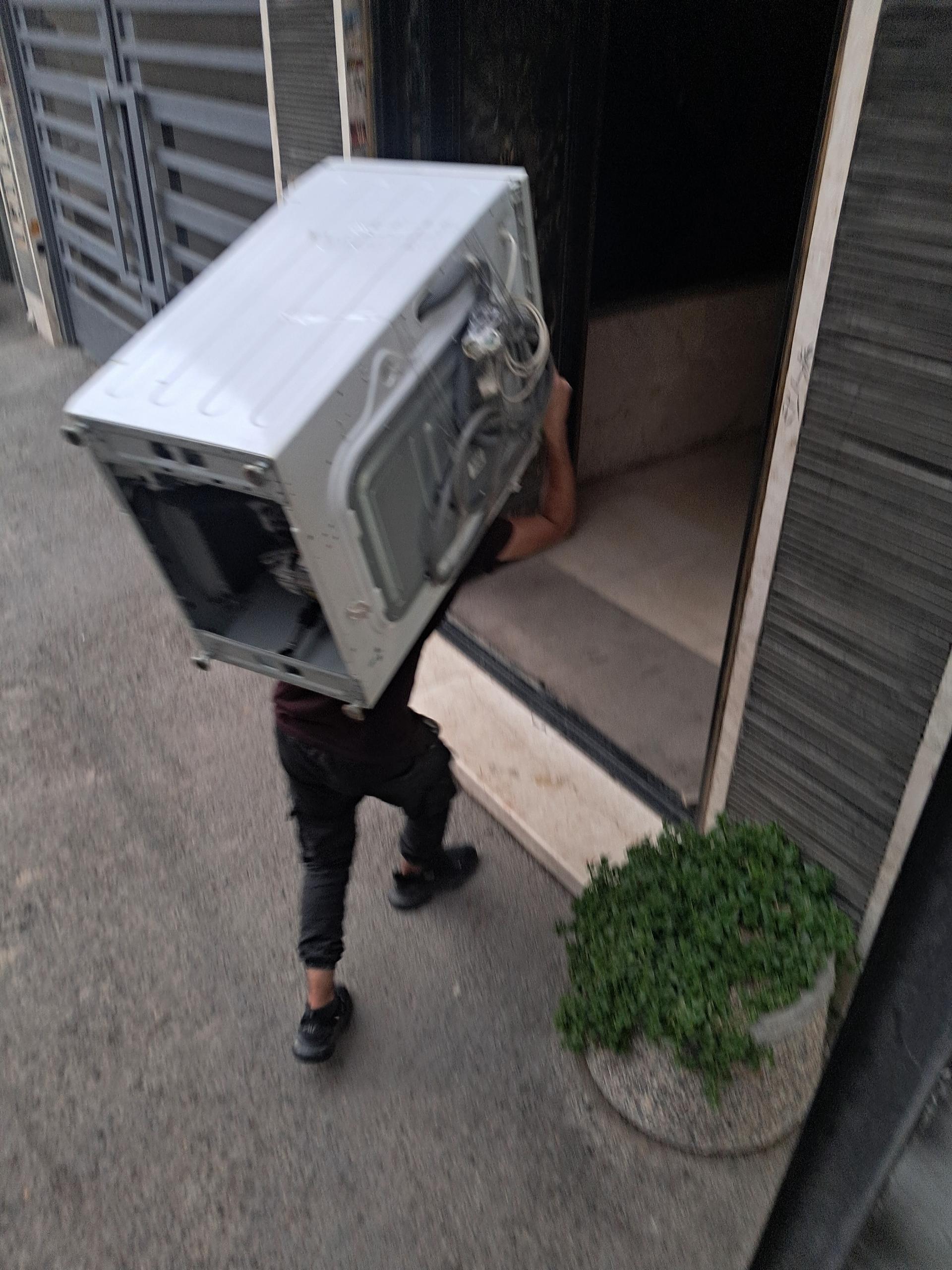 عکس باربری و حمل اثاثیه سالاربار