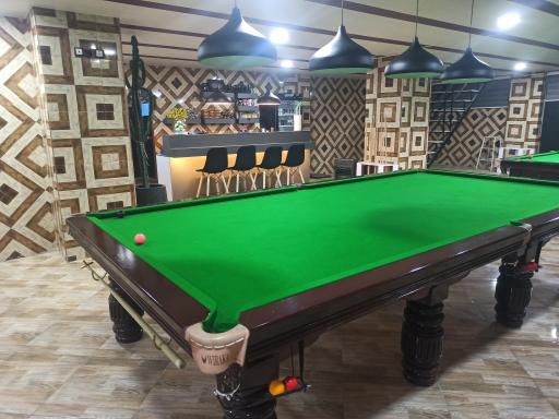 باشگاه بیلیارد سیکس رد