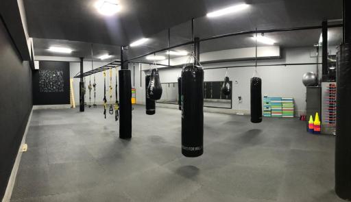 عکس باشگاه ورزشی ماهان