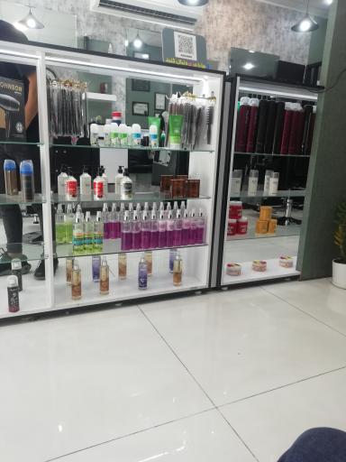 عکس آرایشگاه (پیرایشگاه) جاتا