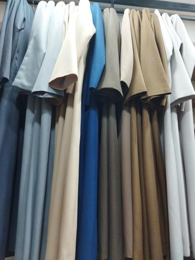 عکس فروشگاه لباس روحانیت علمدار