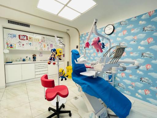 عکس کلینیک تخصصی دندانپزشکی رویش