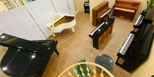 رویال پیانو