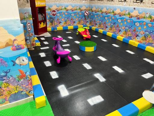 عکس خانه بازی بادبادک