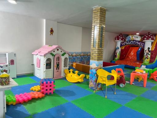 عکس خانه بازی بادبادک