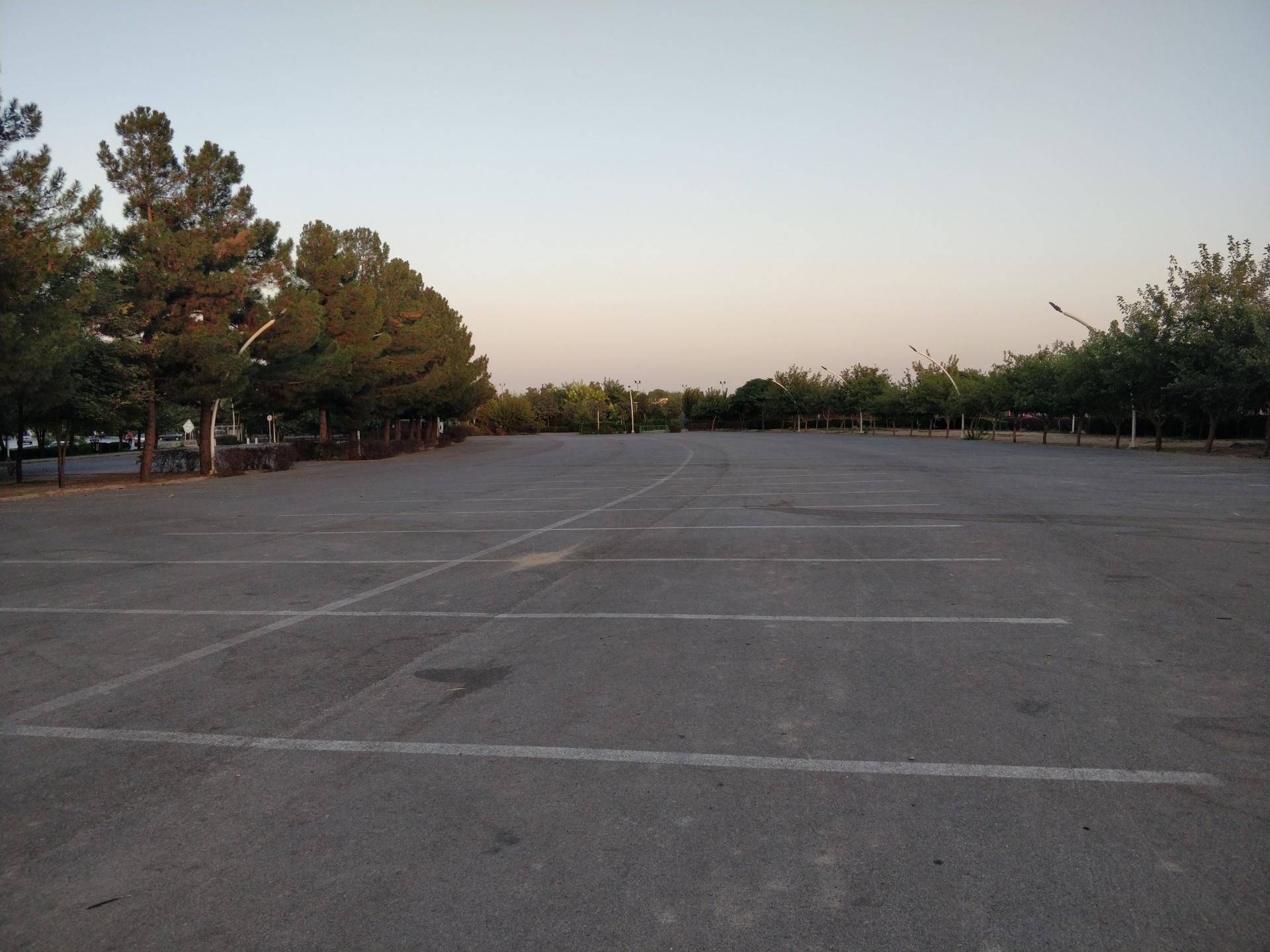 عکس پارکینگ شماره 2 بوستان بهار