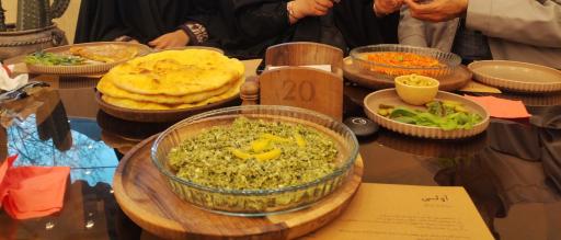 عکس کافه آولی