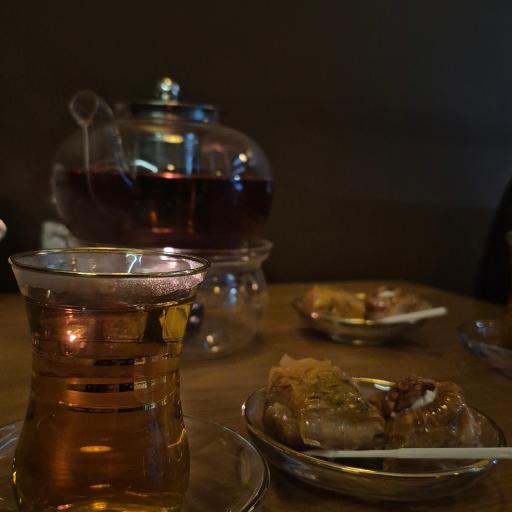 عکس کافه لاوا