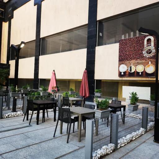 عکس کافی شاپ حیات