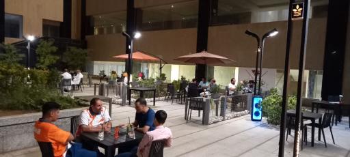 عکس کافی شاپ حیات