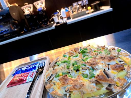 عکس کافی شاپ حیات