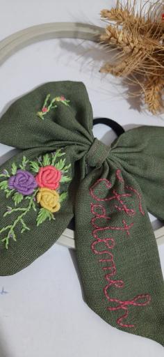 عکس گلدوزی تک شاخ