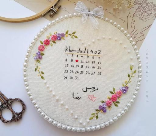 عکس گلدوزی تک شاخ