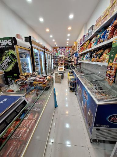 هایپر مارکت داکو