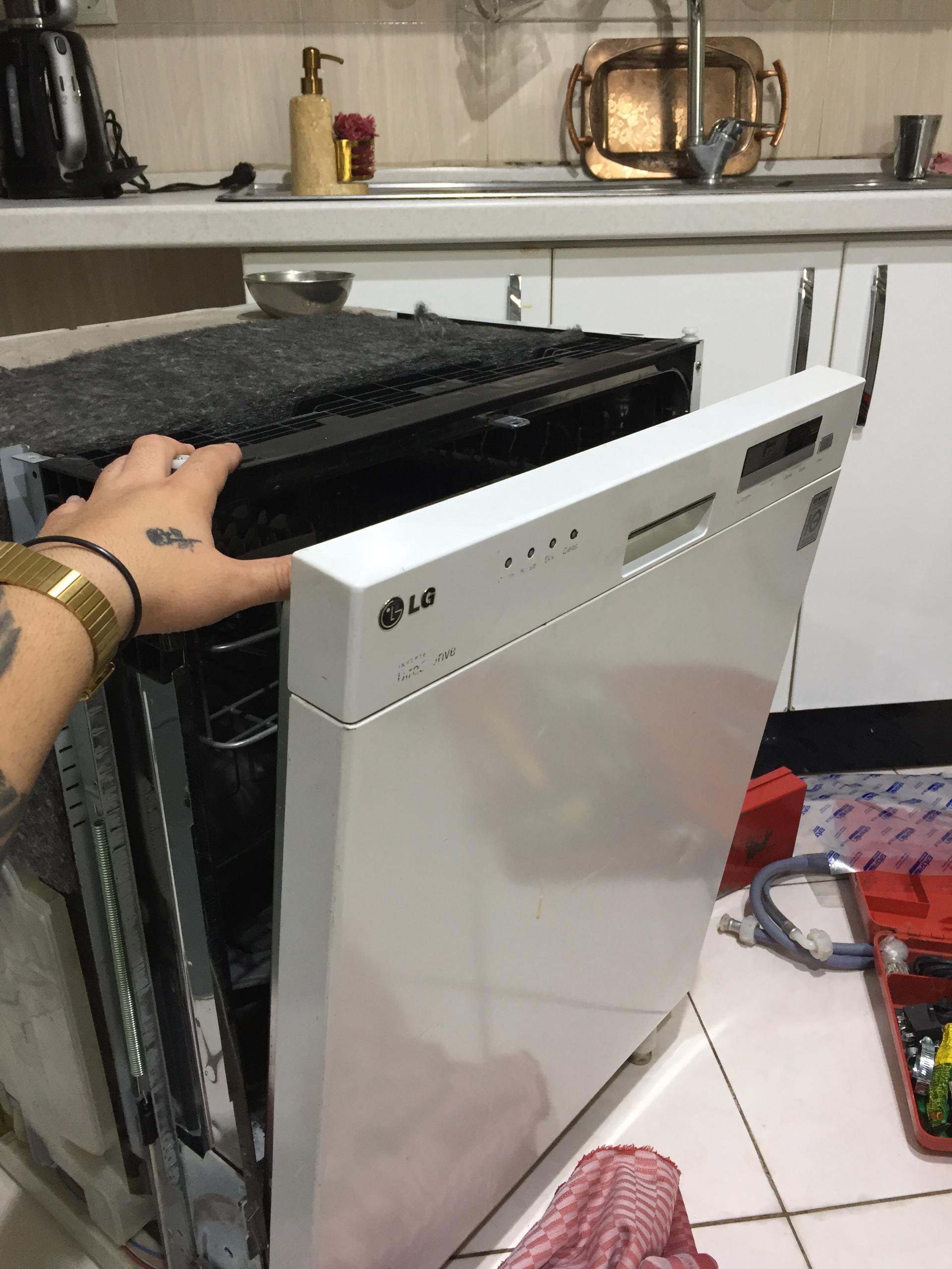 عکس تعمیرات لوازم خانگی سورین سرویس