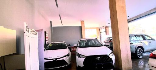 عکس نمایندگی تویوتا - ۲۱۳۵ نگین تندیس