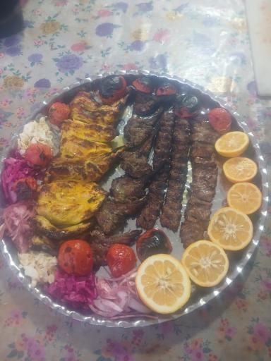 عکس رستوران سنتی ماه عسل