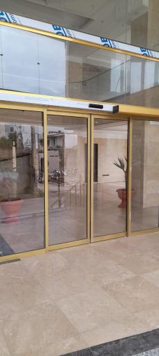 عکس درب اتوماتیک شیشه ای حسینی