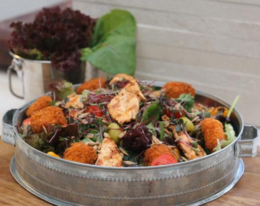 عکس مجتمع فنی آموزشی مهرافشان