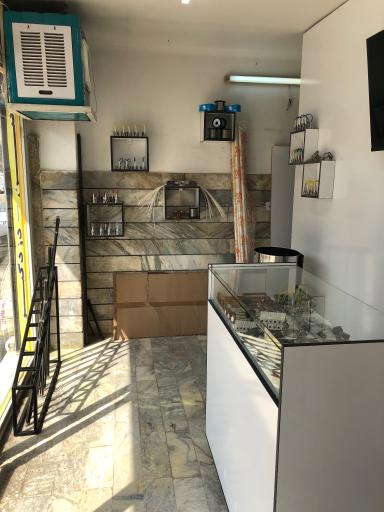 عکس المنت الکترونیک کیان