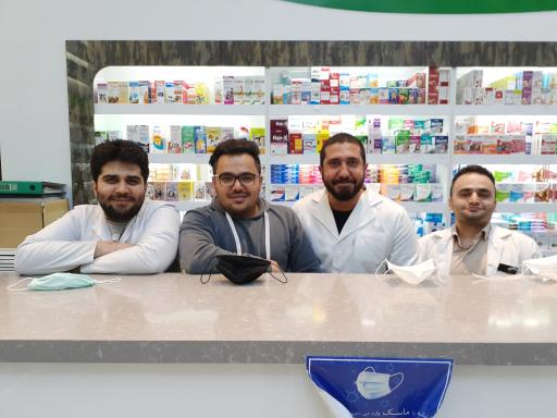 عکس داروخانه دکتر لرکی