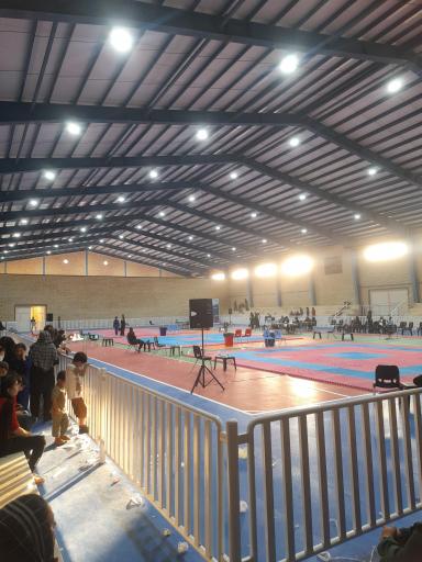 عکس سالن ورزشی شهدای خدمت صباشهر