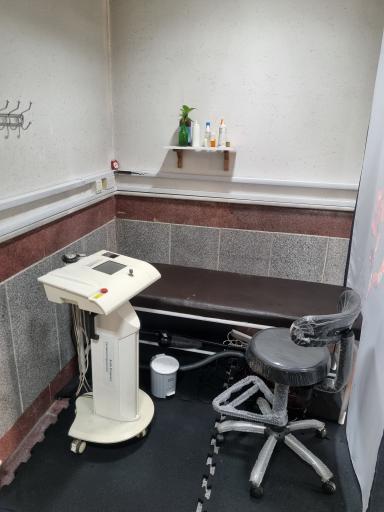 عکس باشگاه بدنسازی آبان