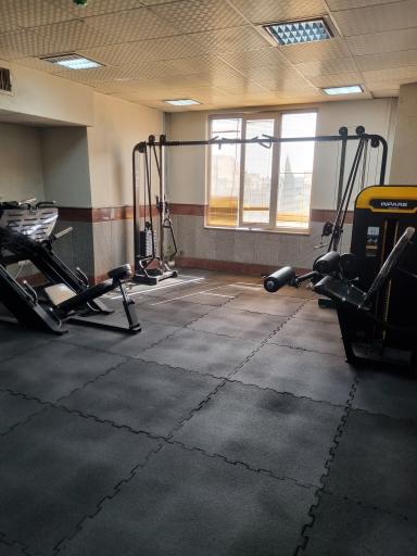 عکس باشگاه بدنسازی آبان