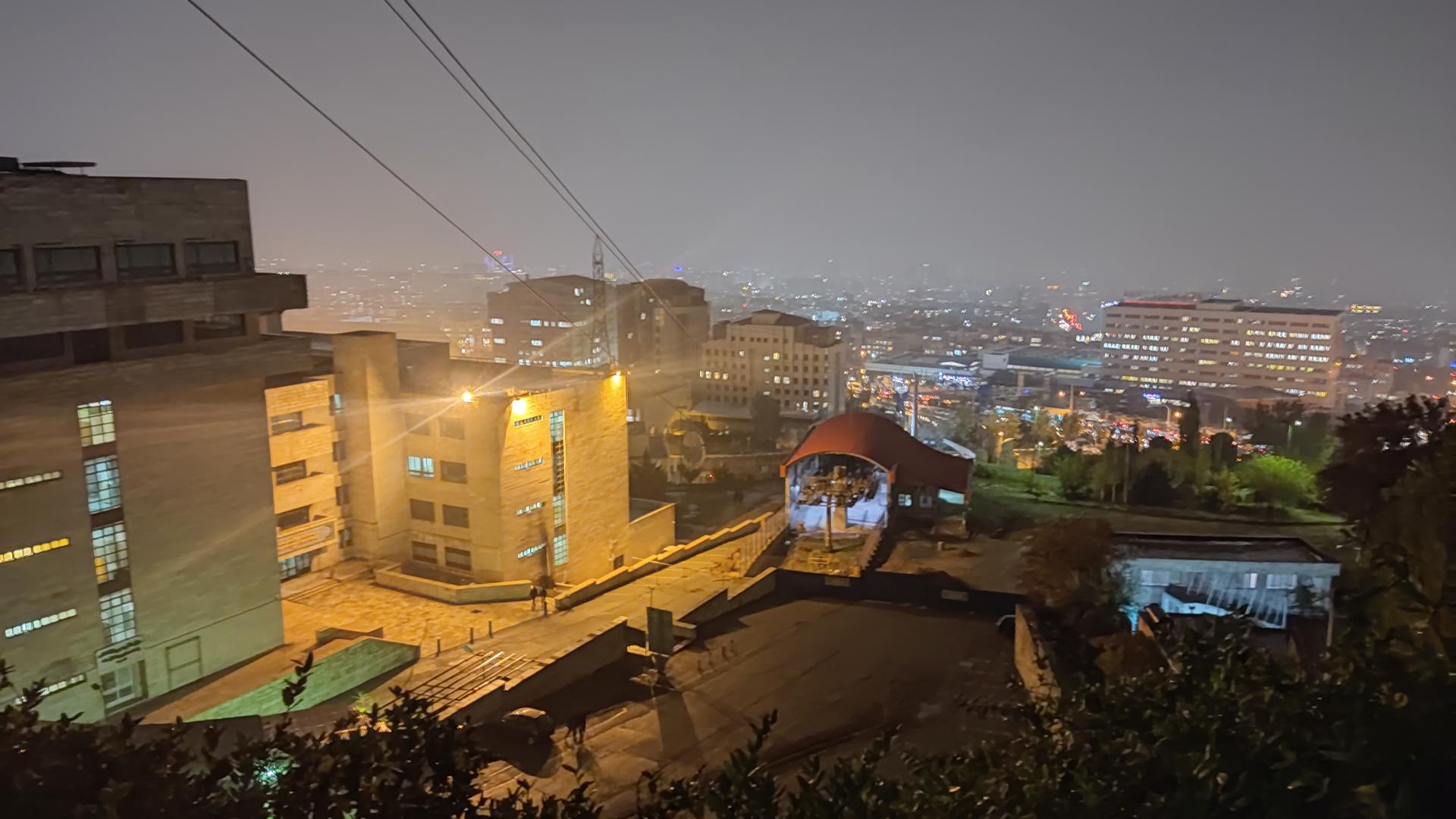 عکس تله‌کابین دانشگاه علوم و تحقیقات