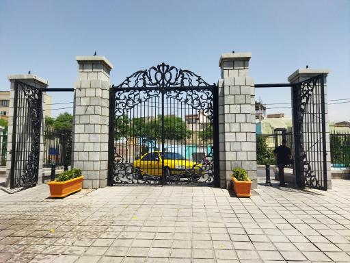 عکس درب ورودی بوستان زندگی(ضلع بهاران)