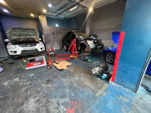 عکس تعمیرگاه شبانه روزی گیربکس لند 