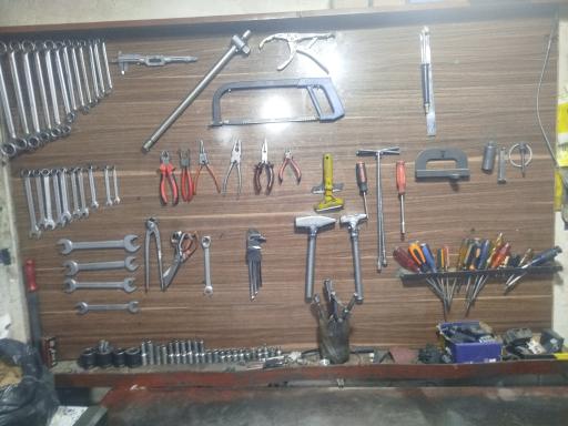 عکس تعمیرگاه تخصصی حسام برادارن افرآسیابی